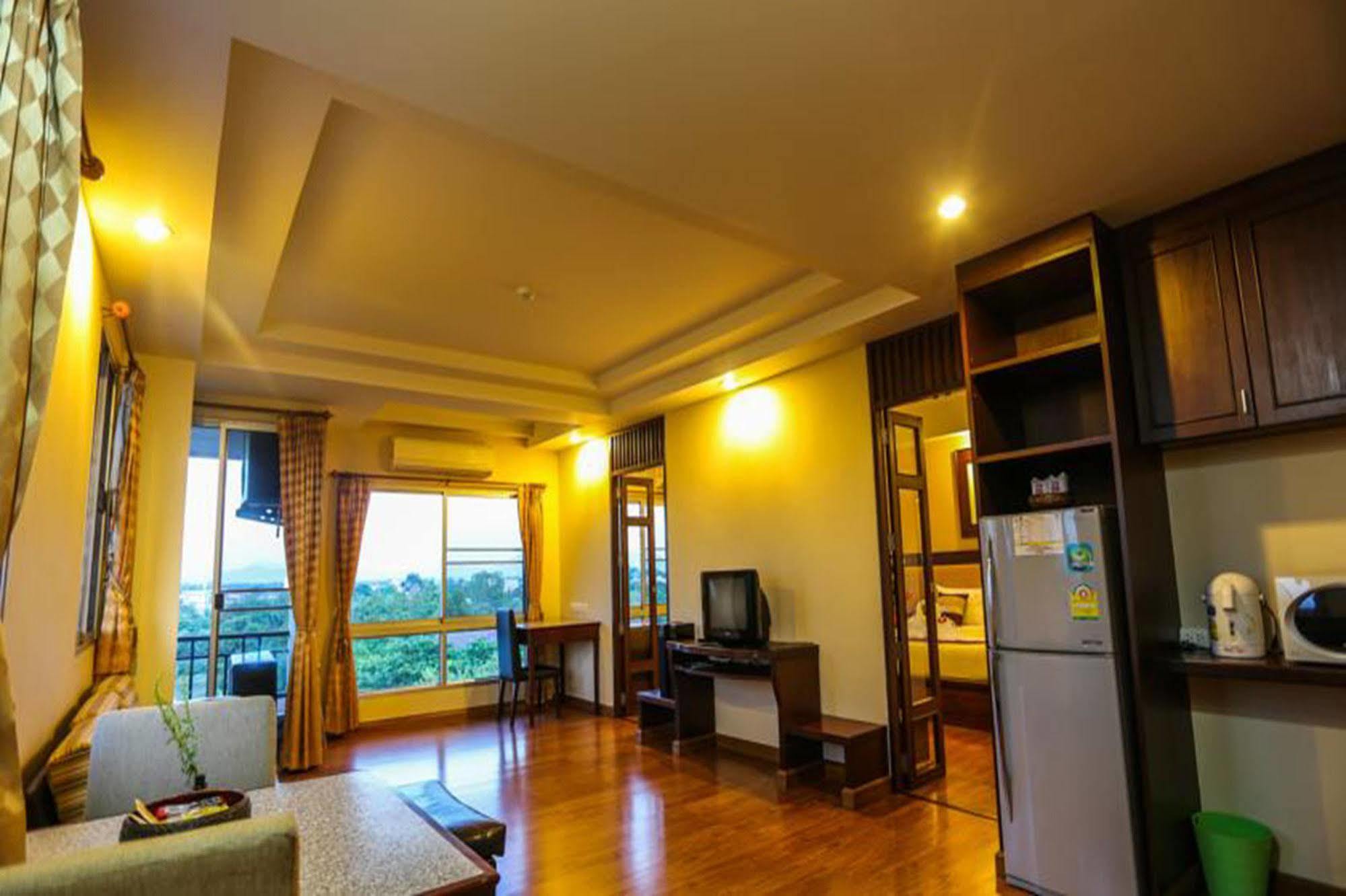 Madina Rayong Hotel Exteriér fotografie