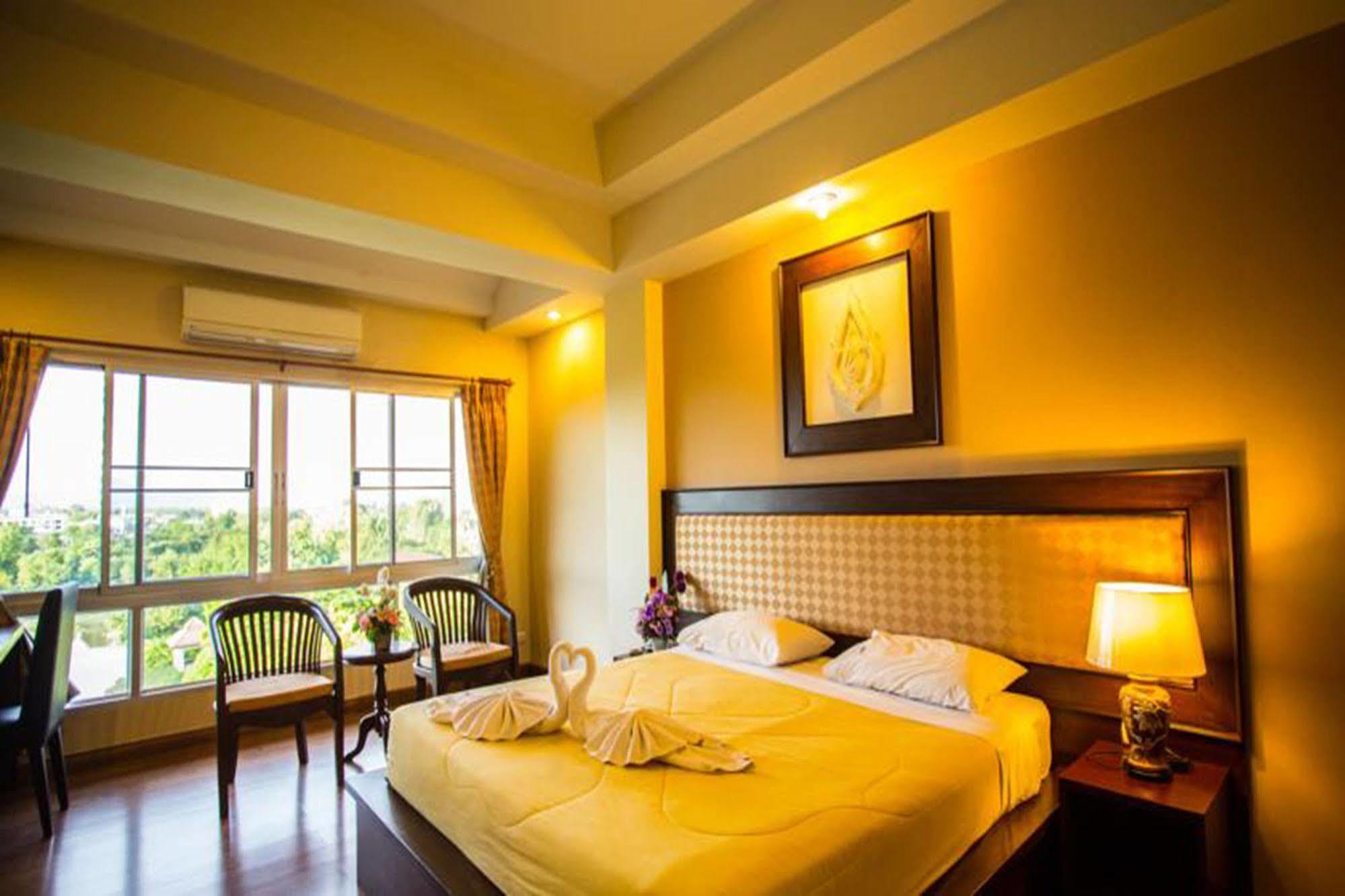 Madina Rayong Hotel Exteriér fotografie